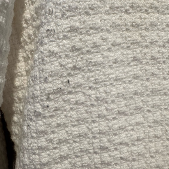 Zara Women's White Textured Blazer with Black Trim - Picture 3 of 7